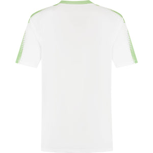 Achterzijde van het witte Dunlop Game Tee 2 met groene schouderprint