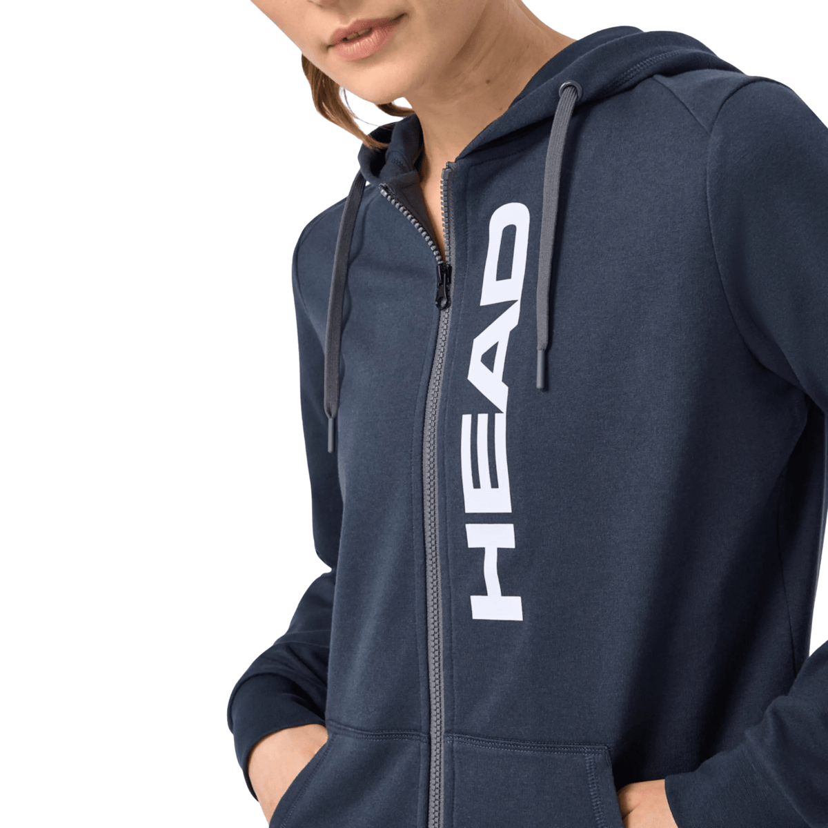 Detail van de rits en HEAD-opdruk op de donkerblauwe Head Club Original Hoodie FZ W