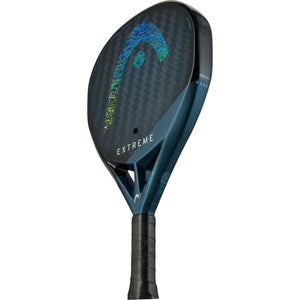 Head Extreme One 2025 licht gekanteld met zicht op de blauwe framerand en Extreme-opdruk