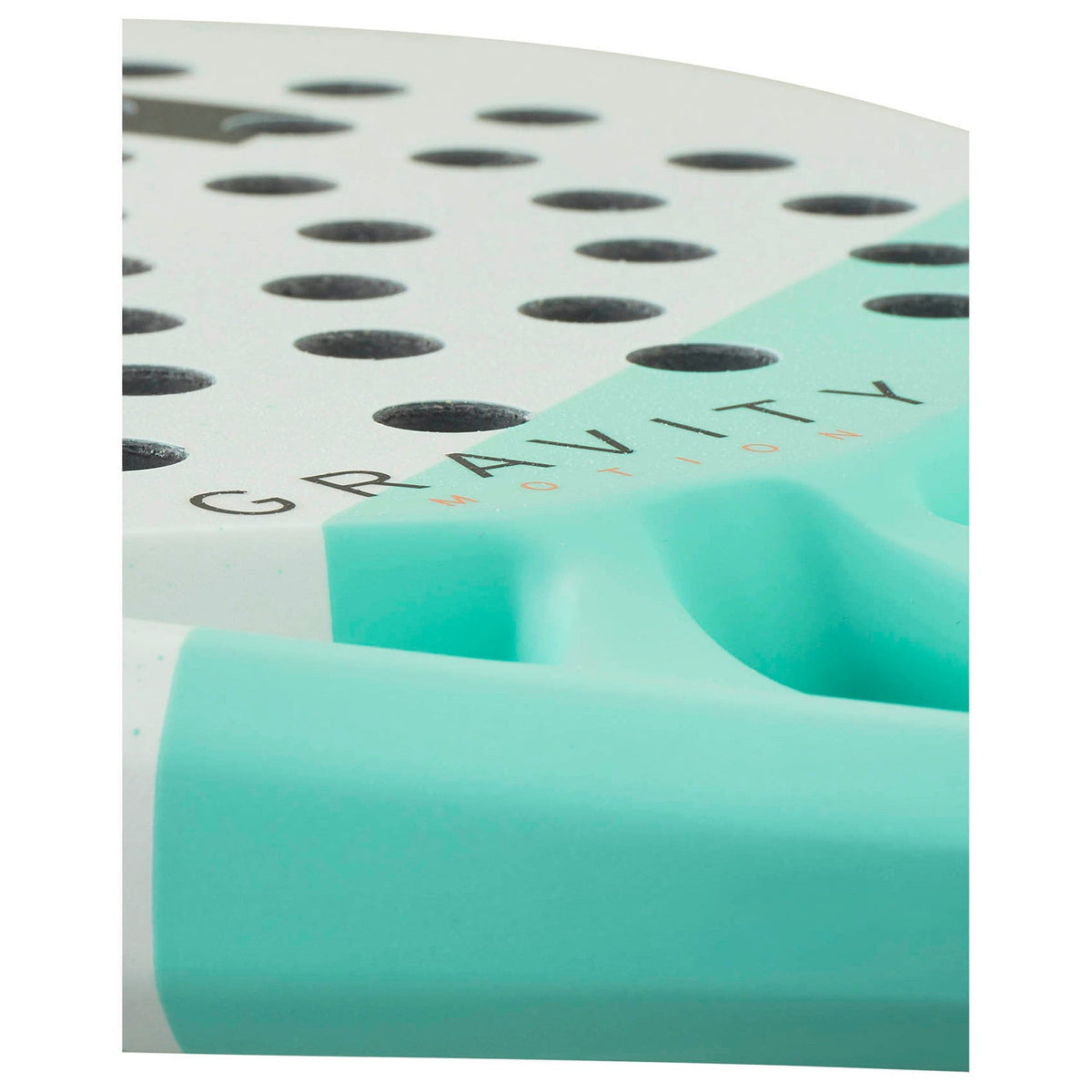 Close-up van het turquoise hart en de witte framerand van het Head Gravity Motion 2024