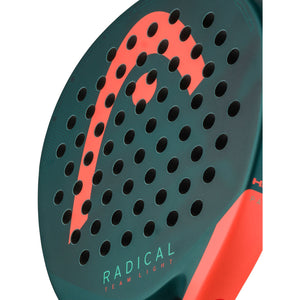Close-up van het donkergroene slagvlak van de HEAD Radical Team Light 2026