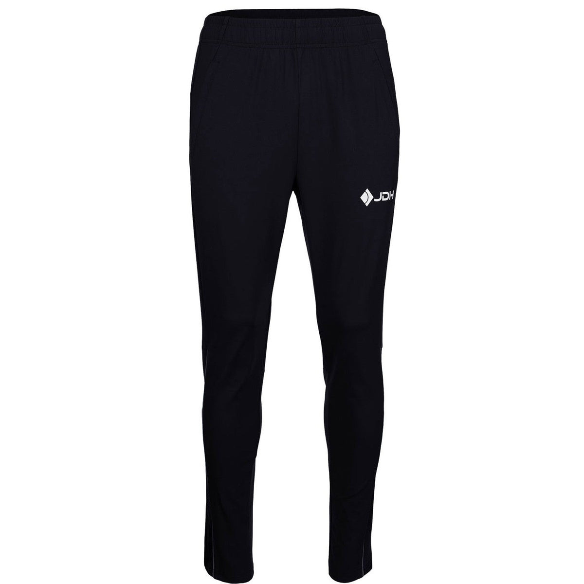 Vooraanzicht van de zwarte JDH Carbon Pro broek met wit logo op de rechterdij