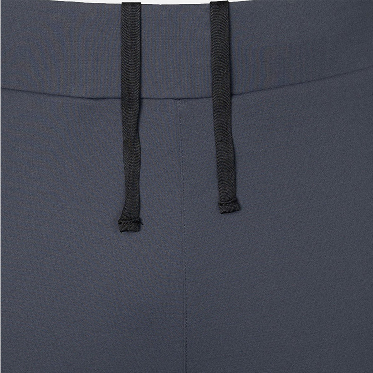 Detail van de tailleband met trekkoord van de antracietgrijze Performance broek