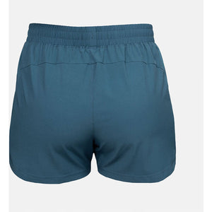 Achterzijde van de petrolblauwe JDH Performance short voor dames