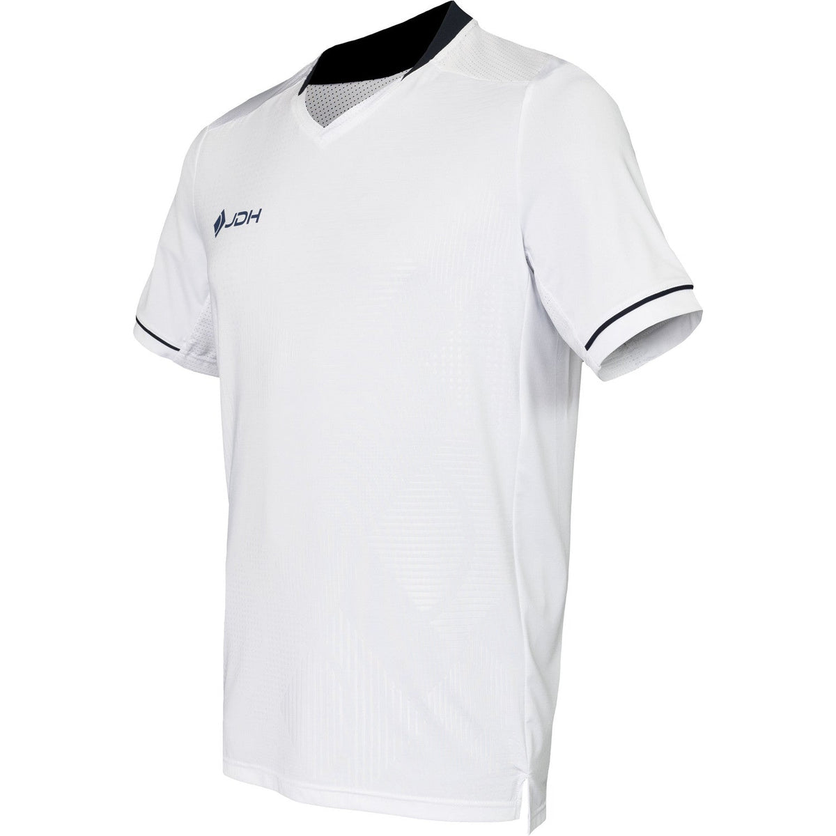 Schuin vooraanzicht van het witte JDH T-Shirt Carbon Pro met donkere contrastbiezen