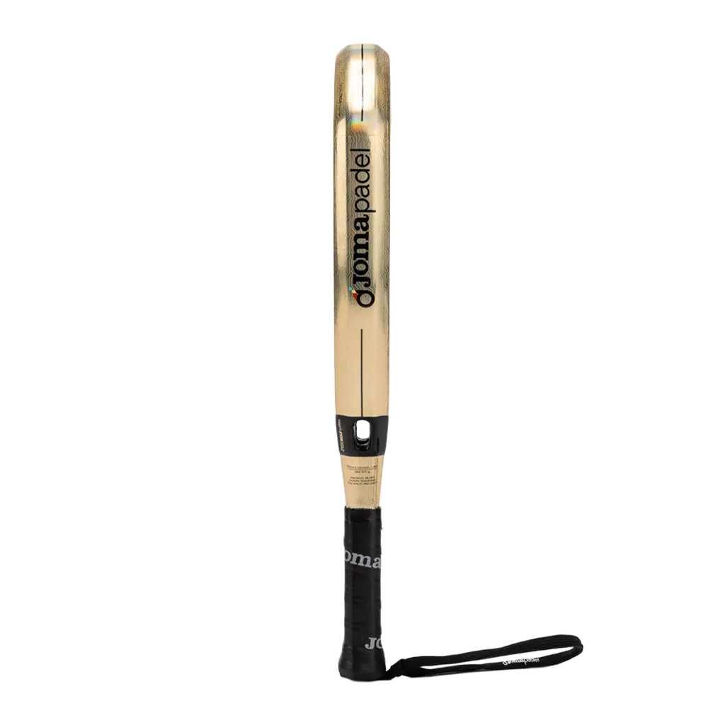Zijaanzicht van het Joma Hyper Pro Hrd 2026 met gouden framerand