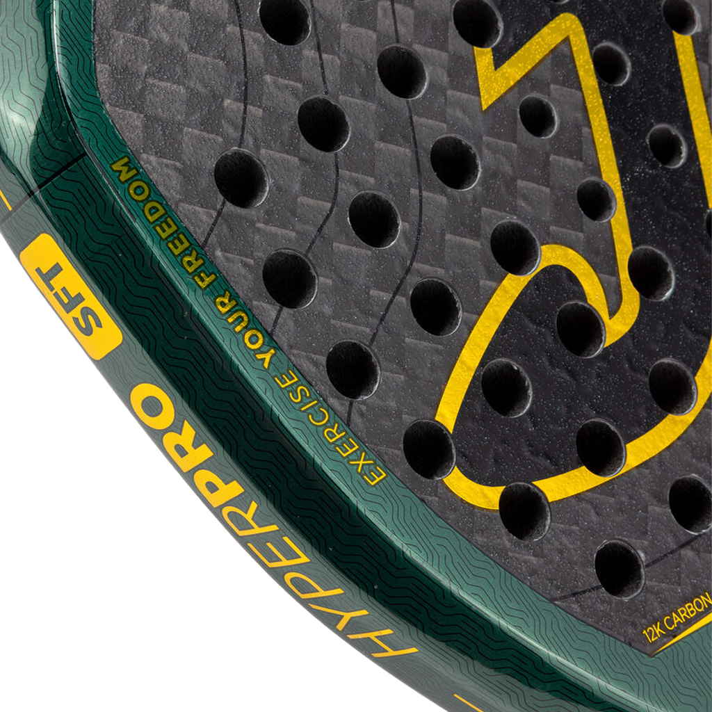 Close-up van de groene framerand van het Joma Hyper Pro Sft 2026 met Hyperpro-opdruk