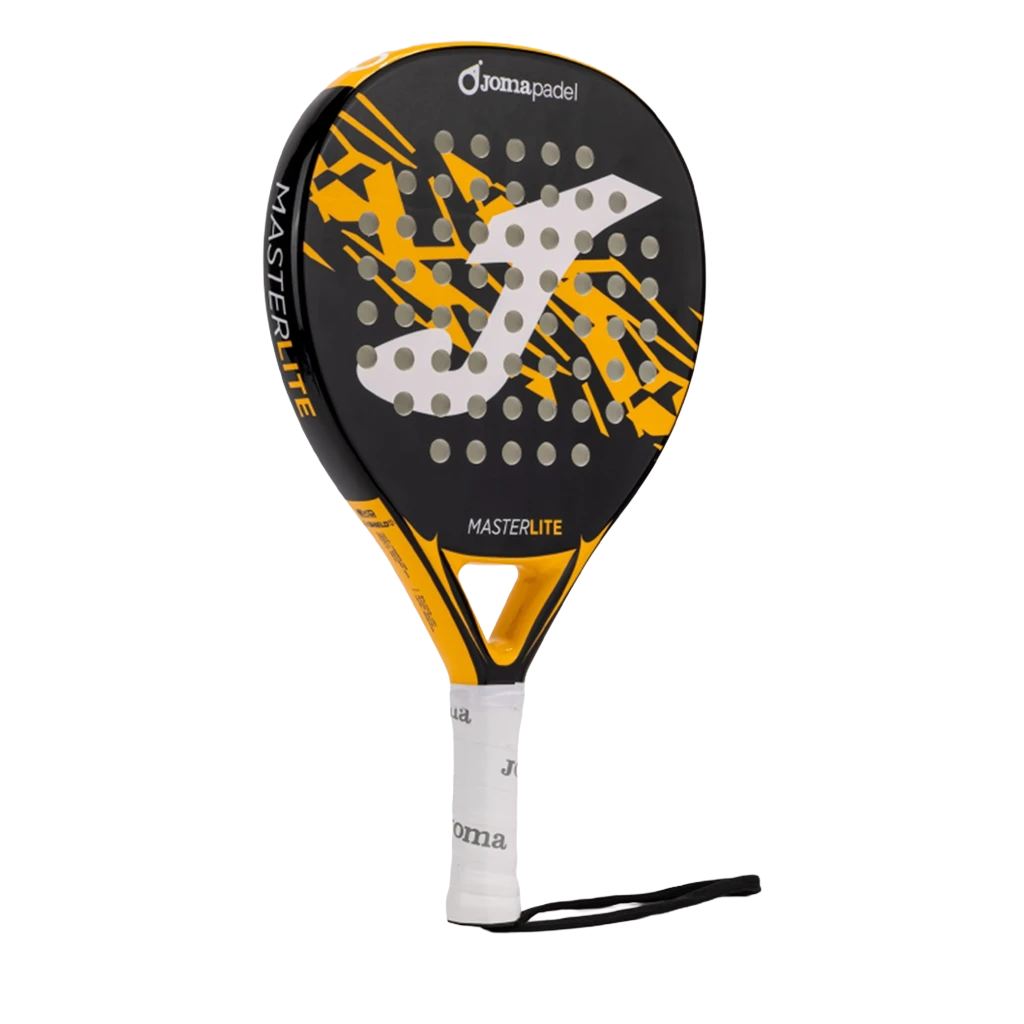 Joma Master 2026 padelracket schuin vooraanzicht, rondvorm in zwart en geel