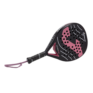 Joma Valkiria Flex 2026 padelracket schuin liggend in zwart met roze logo