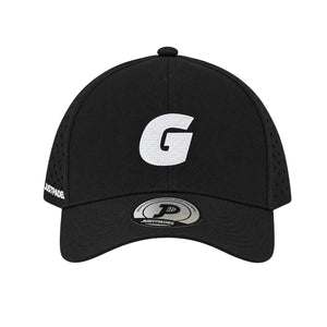 Zwarte Justpadel x Garrincha padelpet met groot wit G-logo op de voorzijde