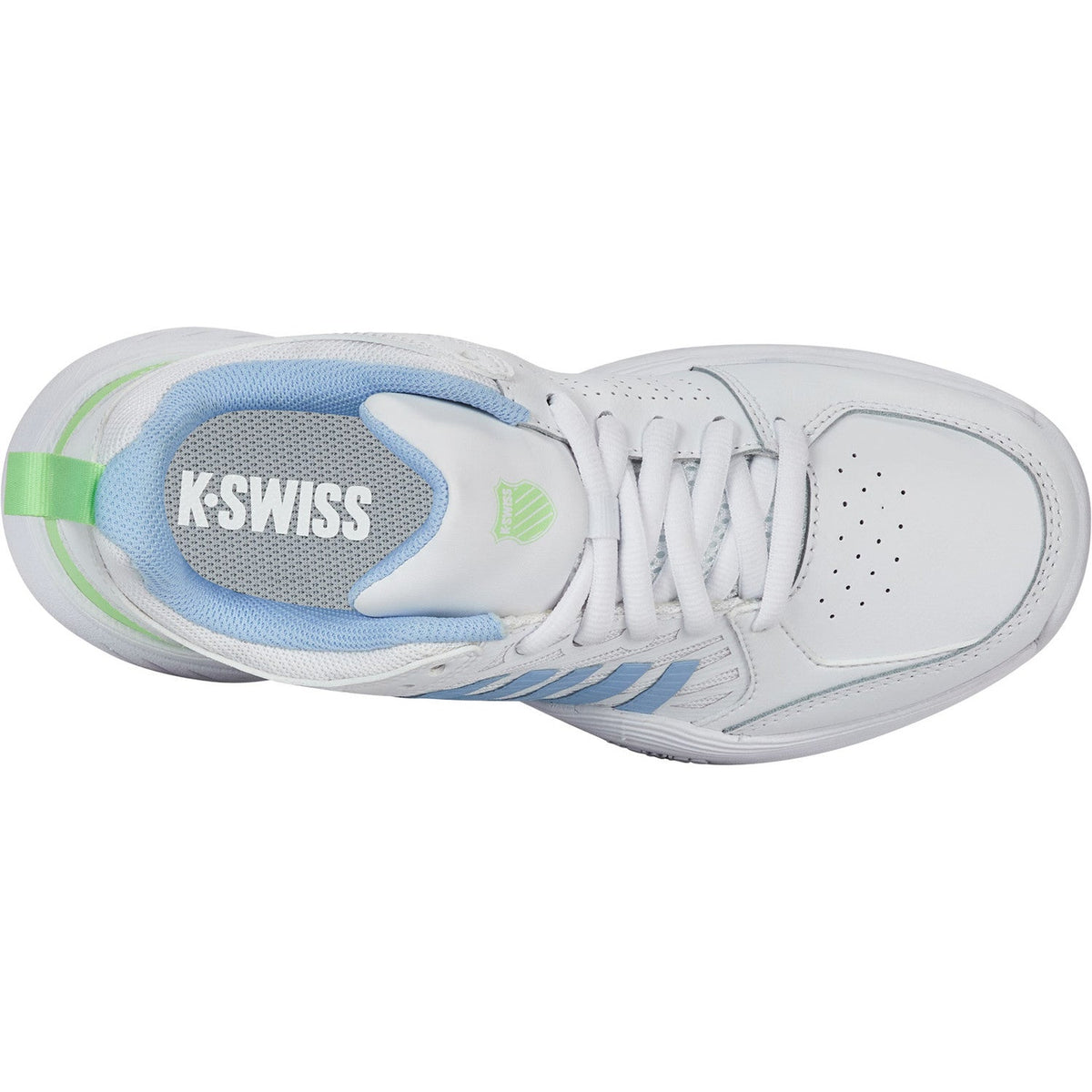 Bovenaanzicht van de witte K-Swiss Court Express 2 met lichtblauwe inzet en logo