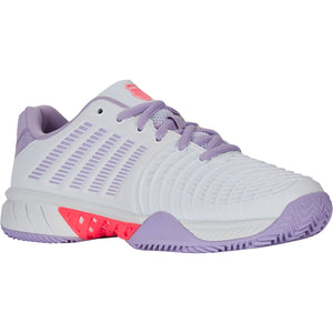 Schuin zijaanzicht van de witte K-Swiss Express Light 3 Clay W met lila hiel