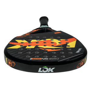 Bovenaanzicht van het Lok Carbon Hype 2 met oranje logo en wit LOK-logo op de framerand