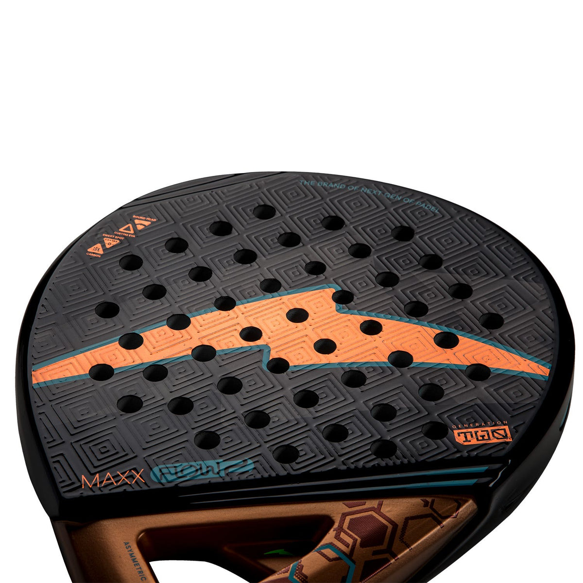 Close-up van het slagvlak van het Lok Maxx Flow 2 met oranje pijl op zwart carbon