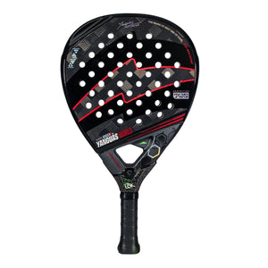 Achterzijde van het Lok Maxx Hype Yanguas World padelracket in zwart met rode lijnen