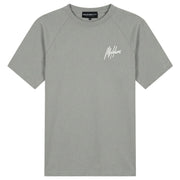Malelions Sport raglan T-shirt in grijsgroen met wit logo, vooraanzicht