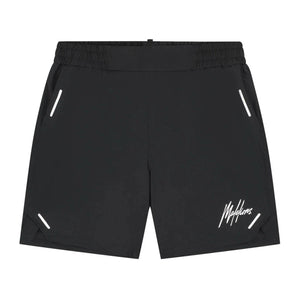 Vooraanzicht van de zwarte Malelions Sport Pique Shorts met wit logo op de rechterpijp