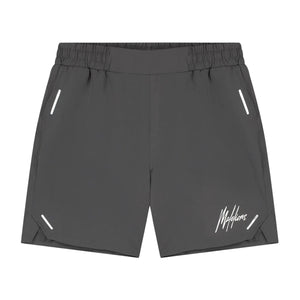 Vooraanzicht van de donkergrijze Malelions Sport Pique Shorts met wit Malelions-logo