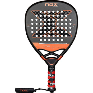 NOX AT10 Genius Attack 12K padelracket in grijs met koperoranje rand, vooraanzicht