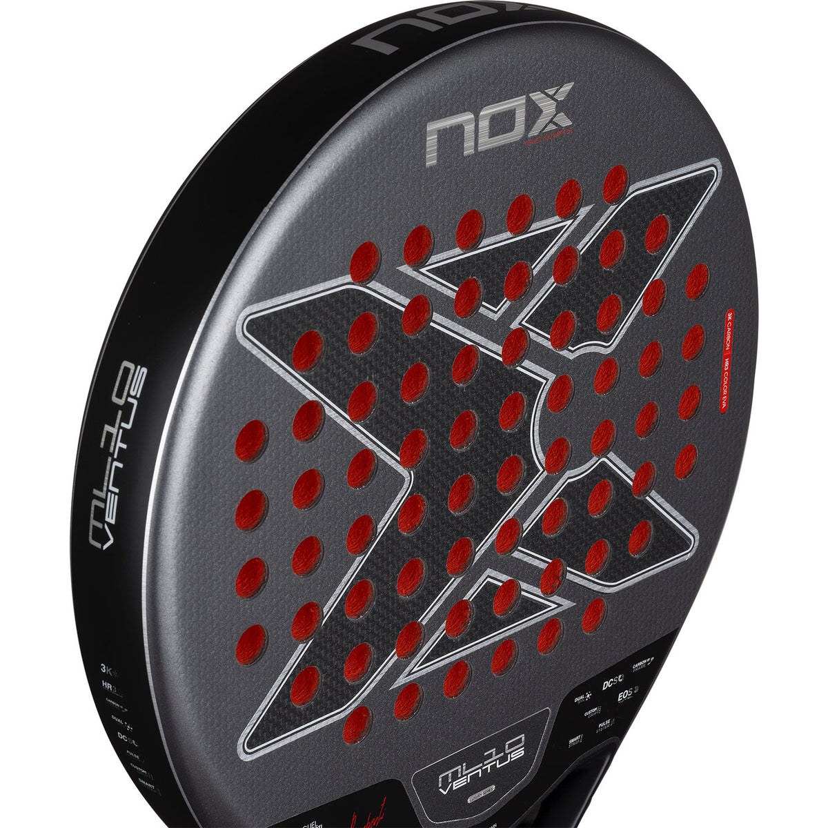 Close-up van het slagvlak van de ML10 Ventus Control 3k 2026 met rood kruisdessin