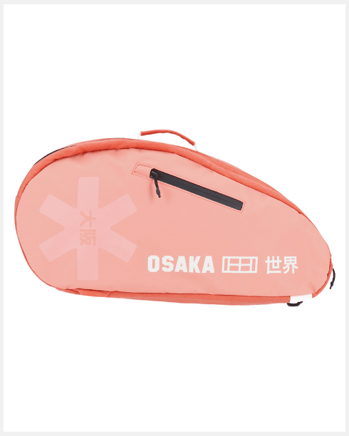 Zijaanzicht van de Osaka Pro Tour racketbag in perzikroze met wit logo en zwarte rits