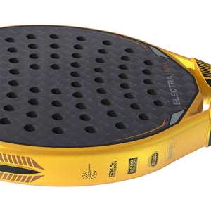Detail van de gouden framerand van het Siux Electra Elite 4 met pijlmotief