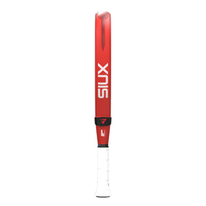 Zijaanzicht van het Siux Electra Elite 6 26 over de volle lengte met rood frame