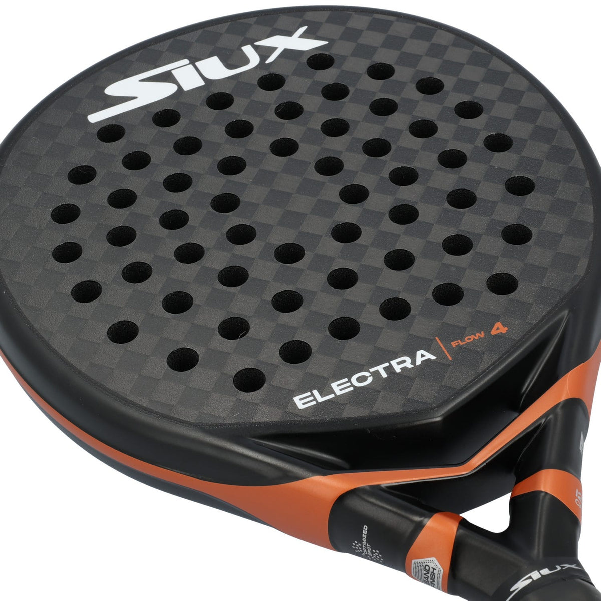Close-up van het zwarte slagvlak van het Siux Electra Flow 4 met oranje framerand