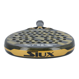 Bovenaanzicht van de Siux Electra ST4 Pro met gouden Siux-wordmark op de framerand
