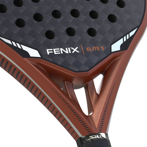 Detail van het hart van het Siux Fenix Elite 5 met de opdruk FENIX ELITE 5