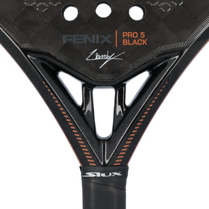 Detail van het hart van de Siux Fenix Pro 5 Black met Fenix Pro 5-opdruk