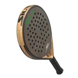 Siux Gea dames padelracket licht gedraaid met bruin slagvlak en groene letters