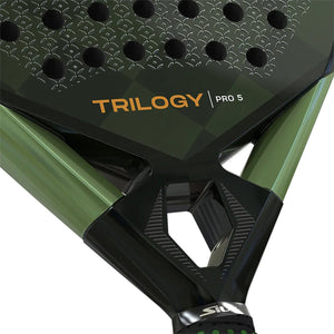Detail van het hart van het Siux Trilogy Pro 5 met zwarte brug en oranje opdruk