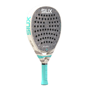Siux Valkiria Pro 26 padelracket licht gedraaid, grijs blad met turquoise letters