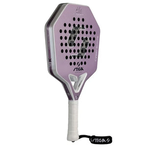 Stiga Cybershape 18K LW Amanda Girdo Edt schuin vooraanzicht met witte grip