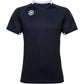 Vooraanzicht van het donkerblauwe Tech Tee jongensshirt met wit logo en witte kraagrand