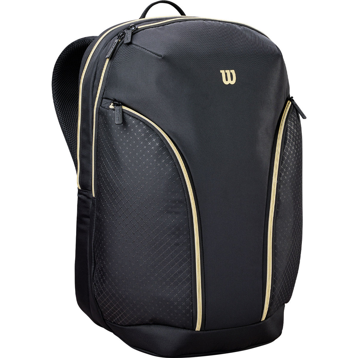 Wilson Defy V1 rugzak in zwart met goudkleurige bies, schuin vooraanzicht