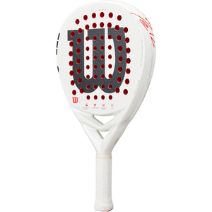 Achterzijde van het Wilson Bela LS V3 padelracket in wit met rode noppenrand