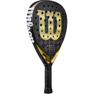 Wilson Defy Pro V1 padelracket schuin vooraanzicht, diamantvorm in zwart met goud